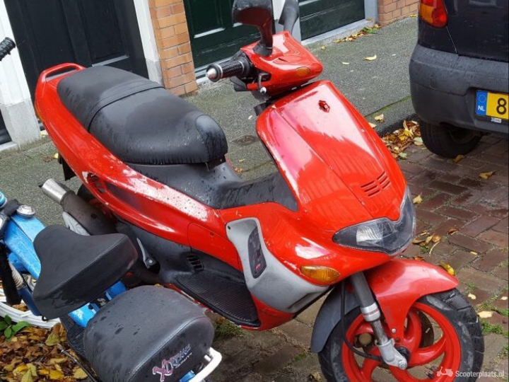 Gilera Runner SP rood